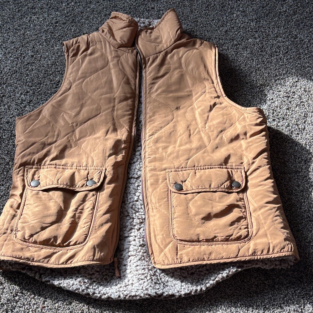 Women’s Tan Quilted Vest